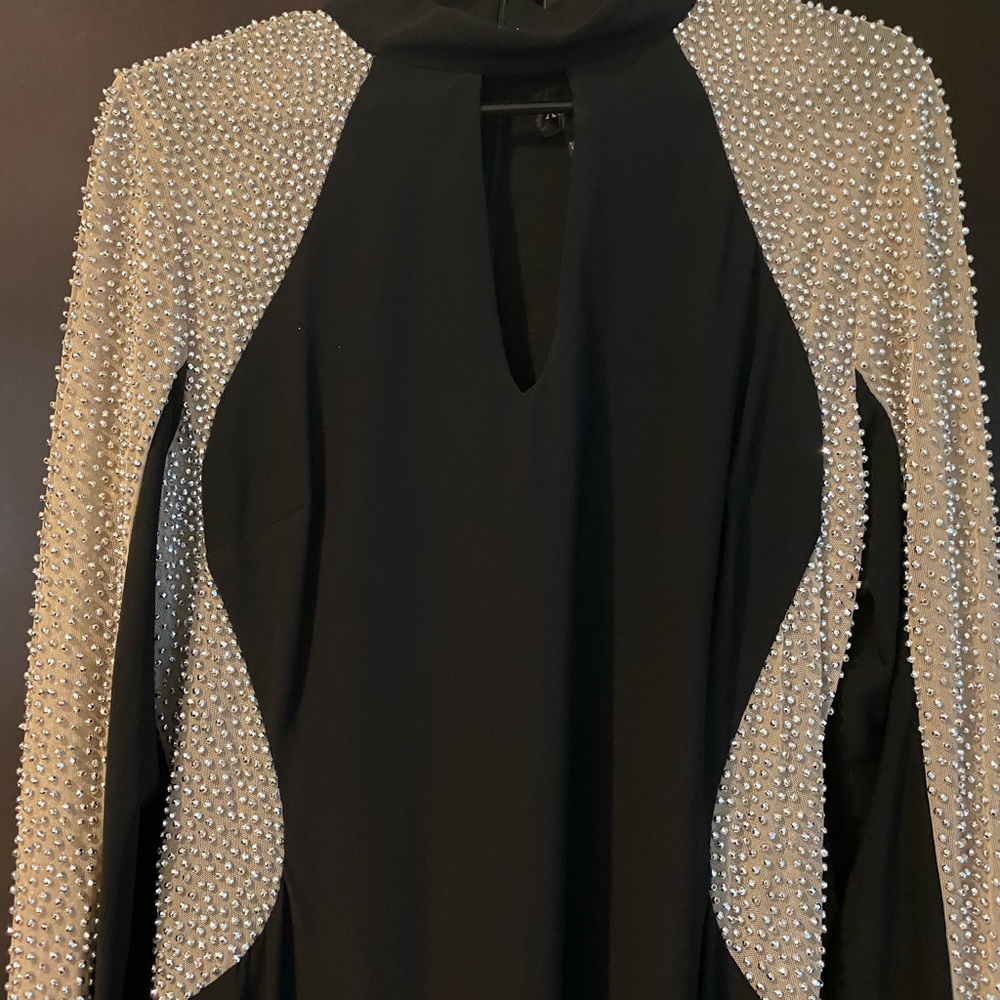 Dress - Picture 2 of 7